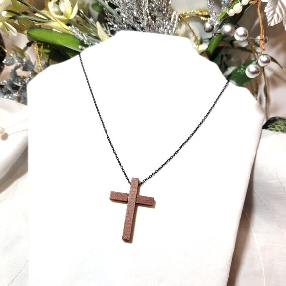 1990's Unisex Catholic Mahogany Wooden Cross Religious Necklace - Picture 1 of 3